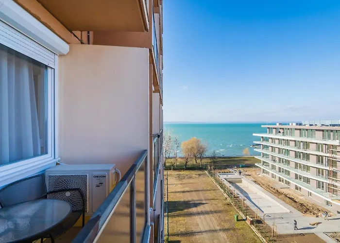 Myflat Laura * 希欧福克